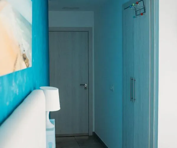 ゲストハウス Brisas De Conil